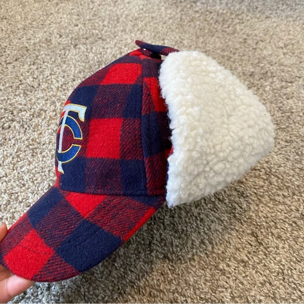 Twins Hat